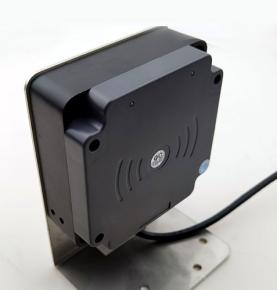 Prügiautole paigaldatav UHF RFID-lugeja, veekindel, äikesekindel ja tolmukindel, tööstusklassi UHF-kaardilugeja