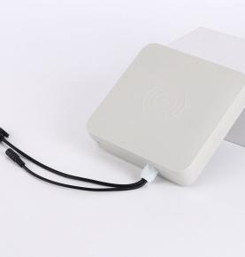 2,45 GHz RFID-aktiivlugeja 2,4 G baasjaam 4 G värav Elektriauto kodu- ja kodukooli kommunikatsioonilugeja