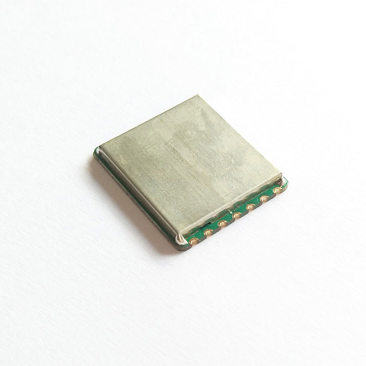 Väike RFID-lugeja/kirjutaja moodul sisseehitatud UHF RFID-kaardi lugemisvõimsusega 26dbm sagedus 915mhz 6