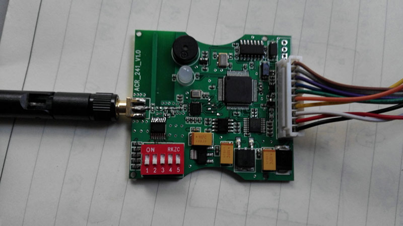 2.4g RFID moodul pikamaa traadita moodul kaardilugeja moodul lugeja aktiivne sisseehitatud moodul